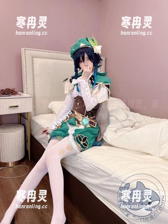 AT鲨 萌萌哒吉他妹妹配上AT鲨的高清技艺,美得让我想给她写首歌。