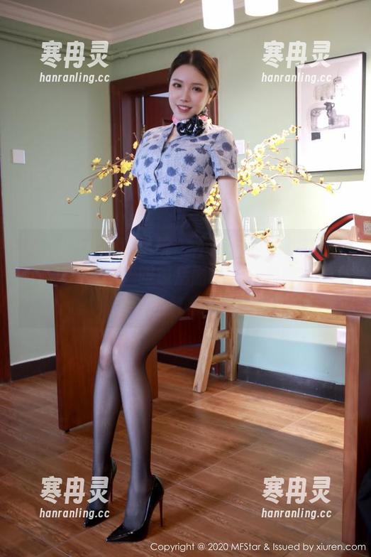 MFStar模范学院-K8傲娇萌萌Vivian MFStar模范学院 - 不可思议的K8傲娇萌萌Vivian,眼镜后面藏着一种微妙的私拍气息。