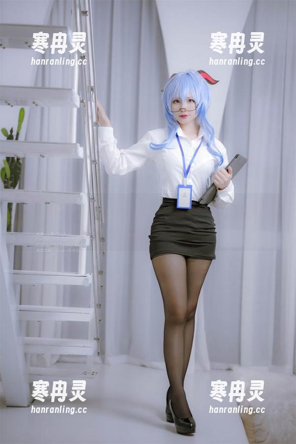 Nyako喵子 最近发现了Nyako喵子的油亮新作?这更新绝对让你停不下来!