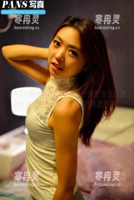 PANS摄影-韩美轩 PANS摄影 - 最新写真:她穿皮衣也能散发出高级感?韩美轩果然有两把刷子!