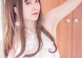 坏女人Sakiiii翎柒：一张写真壁纸引发的无尽脑洞！