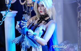 给你看Tiny Asa春丽2，居然还真合影了！