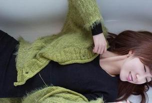 TuiGirl推女郎 - 待在阳光下的水手服，何何夕，你是想引发我的海洋情怀吗？