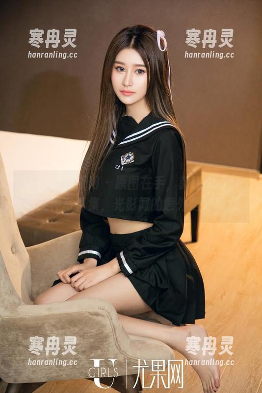 UGirls尤果网 - 原图在手，郝晴Grace的女神写真集，光影间的意外挺好玩。