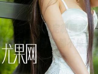 UGirls尤果网 - 这款定制睡衣，齐贝贝一路从厨房到卧室都不掉链！