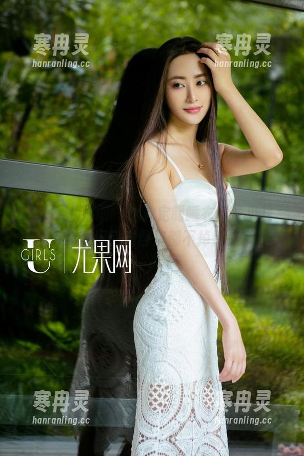 UGirls尤果网-齐贝贝 UGirls尤果网 - 这款定制睡衣,齐贝贝一路从厨房到卧室都不掉链!