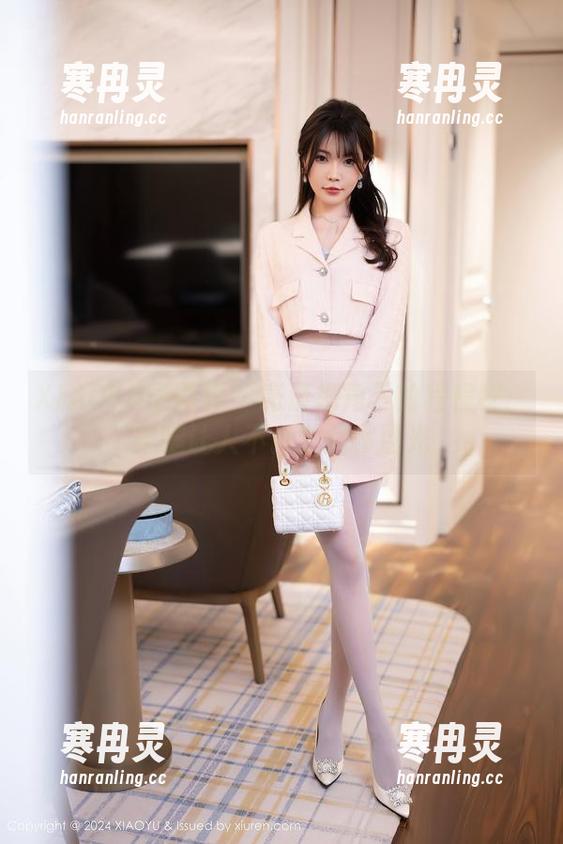 XIAOYU语画界-程程程 XIAOYU语画界 - 高清视角下的程程程:美腿让人不自觉偏移目光