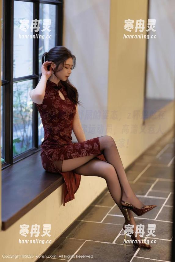 Xiuren秀人网-z杯悠悠 Xiuren秀人网 - 舒展的姿态,z杯悠悠在体操服里就像个迷你运动员,高清又惹人喜爱,赶紧分享给大家!