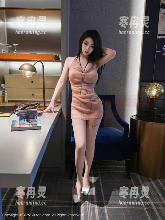 Xiuren秀人网-宋KiKi Xiuren秀人网 - 你见过宋KiKi的美腿套图吗?每一寸都在发光!