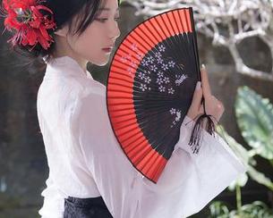 Xiuren秀人网 - 芈琳娜的倾情礼服，精选到让人想要“假装无所谓”。