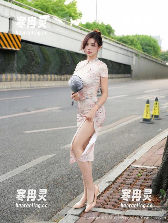 Xiuren秀人网-萌白酱 Xiuren秀人网 - 对不起,我正在被萌白酱的毛衣美图融化,每一张都值得设成壁纸!