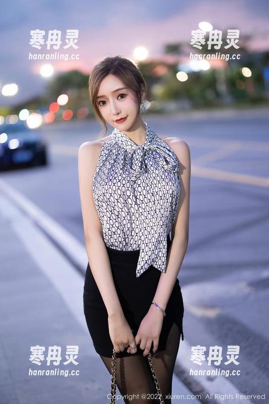 Xiuren秀人网-陈小喵 Xiuren秀人网 - 陈小喵的校园游记——原图在此,套图也不含糊!