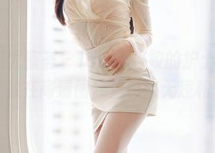 YouMi尤蜜荟 - laura阿姣的护士造型，放在高清图库里也毫无违和