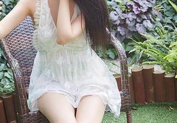 YouMi尤蜜荟 - 向小圆的职业装：高清原图，无需滤镜，直击心灵。