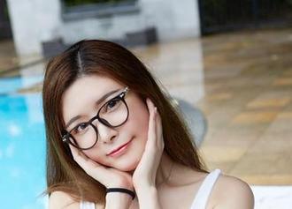 YouWu尤物馆 - 兔子Nina姐姐私拍合集：我们不说变小兔子Nina了，姐姐是最大的梗！