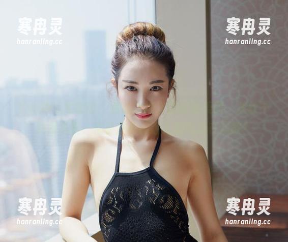 YouWu尤物馆-温心怡 YouWu尤物馆 - 温心怡这次的在线美图,灰丝不只是搭配,似乎还有种迷人的气息在飘散?
