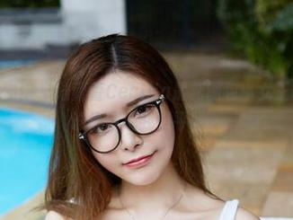 YouWu尤物馆 - 陆萱萱Cecilia最新图包：女王权利象征！谁还敢说我是平民！