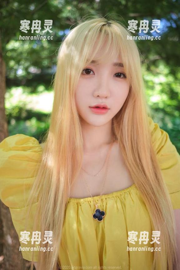yeeun孙乐乐 我应该为此准备一杯奶茶——yeeun孙乐乐的DJAWA高清写真让人醉!