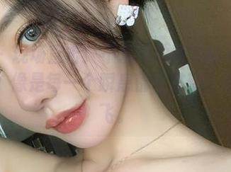 微密圈 - 现场直击：不爱笑的赛琳的兔女郎高清照片，像是每一个瞬息都在跳动，眼神也在飞。