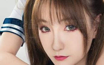 丽柜 - 最新作品：由美的校园写真集——看得我一愣一愣的，学。',