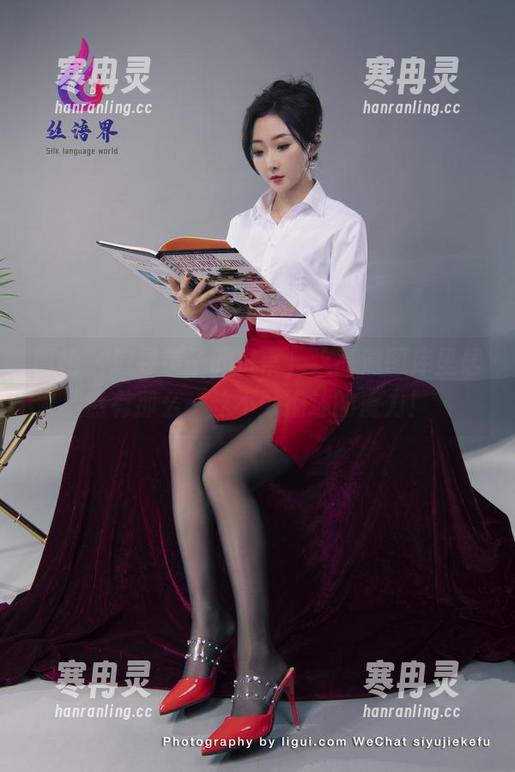 丽柜-英子 丽柜 - 追寻英子的日常,这高清图库里居然有那么一丝不可描述的魔力!