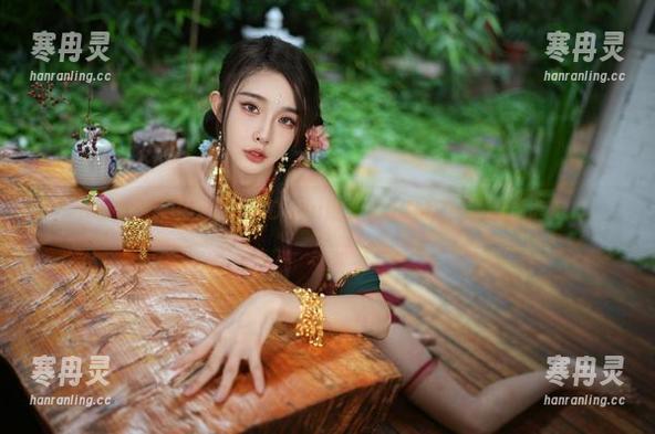 余多多Dudu 在图库中,余多多Dudu舰长版ASMR的调皮精选