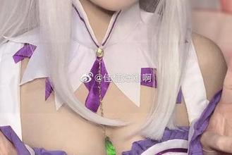 看完佳佳好难啊的法式猫耳娘套图，今天的奇怪渴望又来了。