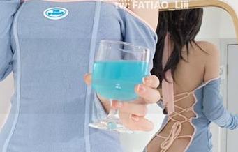发条少女yoki给你送上最新作品——死库水，别掉下巴哦！