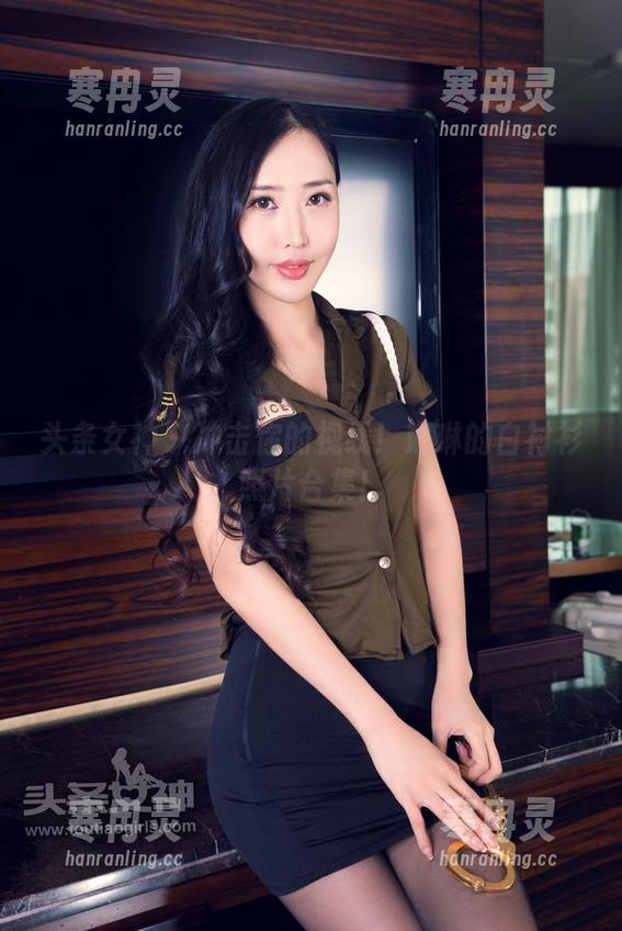 头条女神-琳琳 头条女神 - 冲击你的视线!琳琳的白衬衫照片合集!
