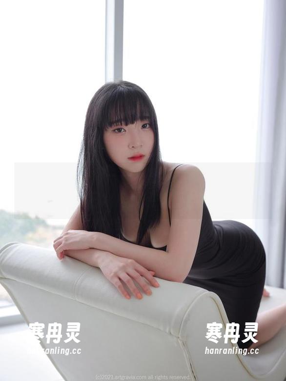 姜仁卿(강인경)——裤里丝写真，在线为你的日常增添点“刺激”