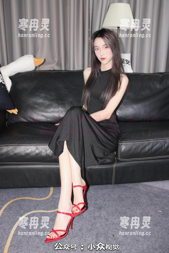 小众视觉-小薯条 小众视觉 - 精选小薯条的毛衣:每一件都像是一种温柔的暗示吧。