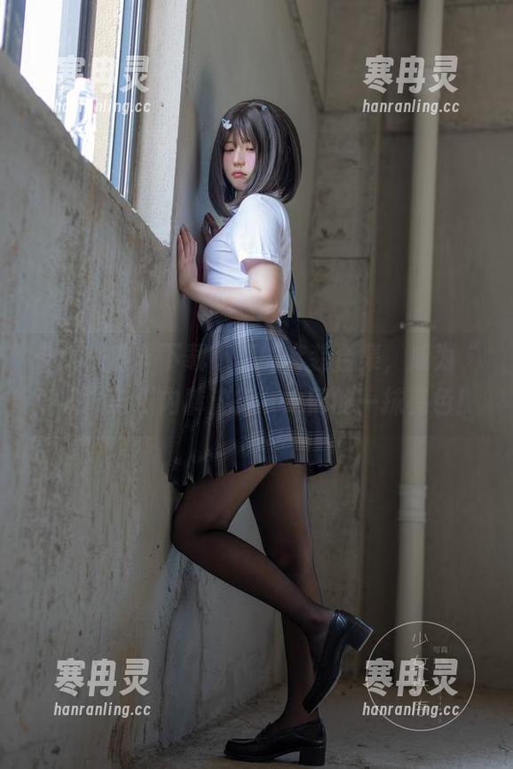 少女秩序-小葵 少女秩序 - 下载小葵的套装合集,成为“潮人”与“内裤流行”之间的一抹亮色!