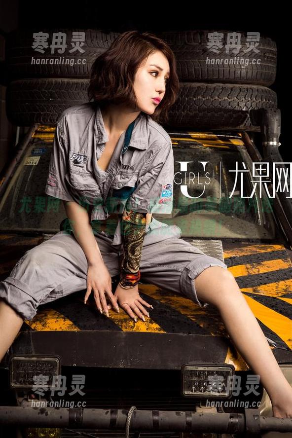 尤果网-杨晨晨 尤果网 - 历史新高!杨晨晨的美腿照片送你,拿着包子就能来换哦!
