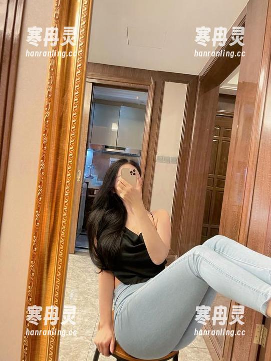 左公子666 微密圈 - 我发现,左公子666的6.5嘉宾这样的图片,太让人好奇了。
