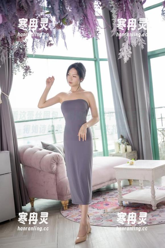 抖娘利世 看这蕾丝图包,抖娘利世把平常的日子照得如诗般柔软,让人一头扎进去…