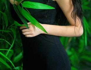 推女郎 - 夏婉婉的泳池私房：合集里藏着不为人知的身姿