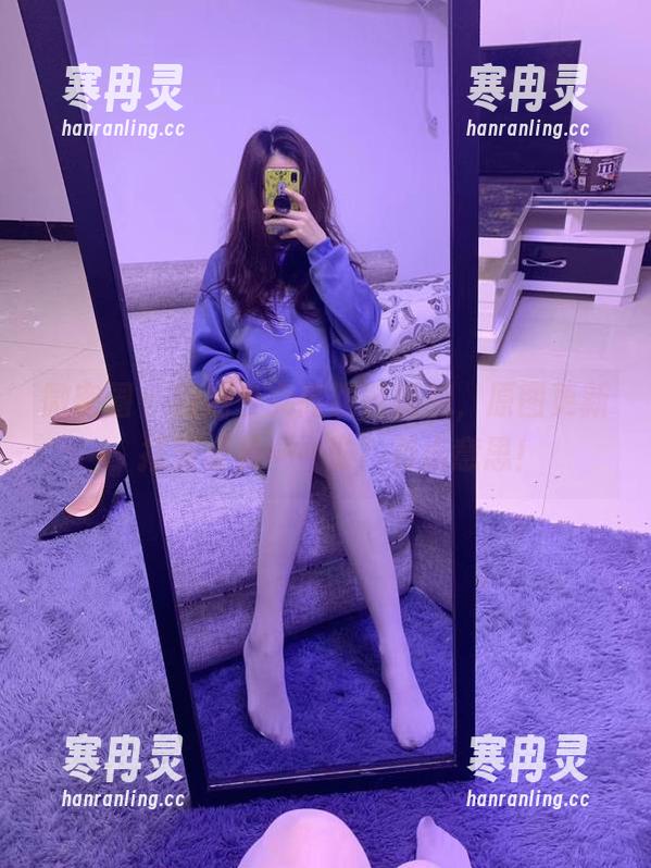 微密圈 - 提袜少女高跟鞋挑战，原图更新，插腰姿势……诶？有点意思！