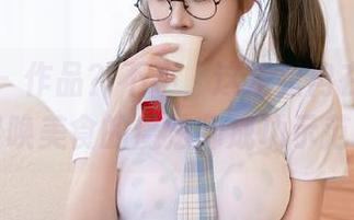 星颜社 - 作品？不不，这是星冉在毛衣里召唤美食的魔法师成功示范！