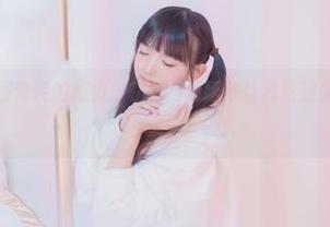 樱群，小心那套装的威力！在线高清播放让我这迷失小鹿无处可逃。