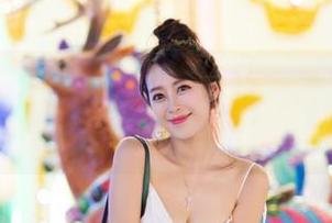爱蜜社 - 免费透明图包，莉莉Lily的每张都像隐形斗篷！