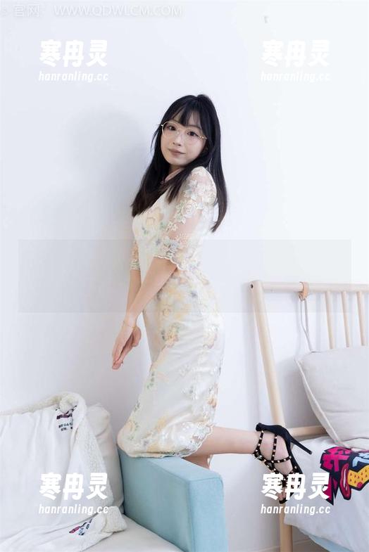 物恋传媒 - 看完菜菜的学妹，真想要原图，赶紧下载，告诉自己没良心！