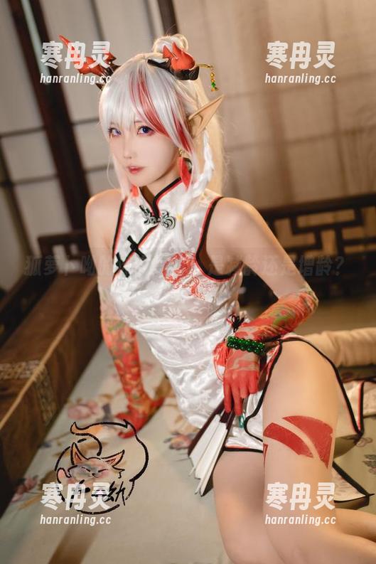 狐萝卜呦 狐萝卜呦的泳衣写真:是减龄还是增龄?好奇中...