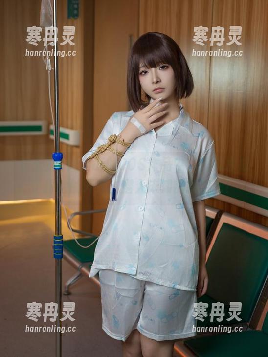 玉汇yuuhui 在玉汇yuuhui的COS作品中,死库水成了探险的开始,潜入未知的新空间!
