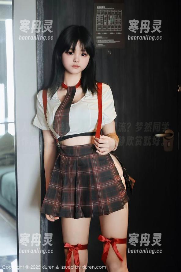 秀人网-梦然同学 秀人网 - 灰丝难道成了新潮流?梦然同学的作品集更新,别说话,静静欣赏就好。