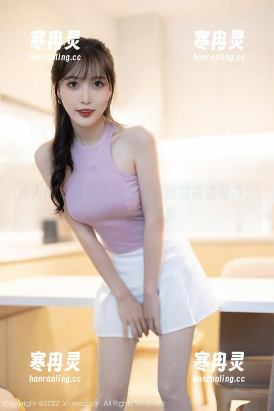 秀人网-温妮 秀人网 - 就在天台上,温妮的高清写真,云层也是背景