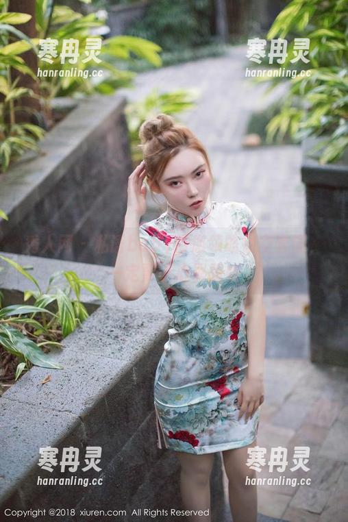 秀人网-私语baby 秀人网 - 私语baby带您领略镂空套图,一定要小心翼翼哦