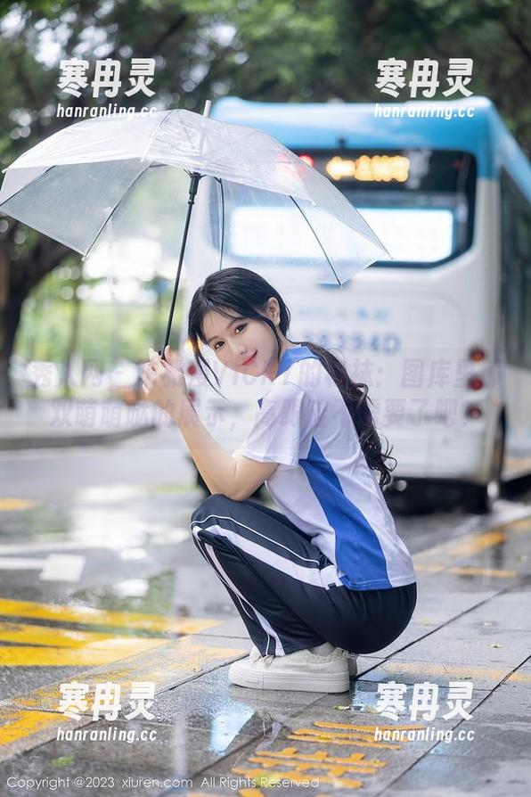 秀人网-陈雅漫VICKY 秀人网 - 陈雅漫VICKY的棉袜:图库里那双萌萌哒的展示,高跟鞋不需要了吧?