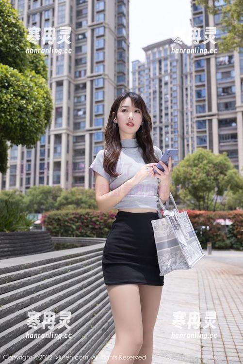 秀人网-顾乔楠 秀人网 - 顾乔楠上新了,极致肉丝玉足的图片屡屡刺激着我的神经!
