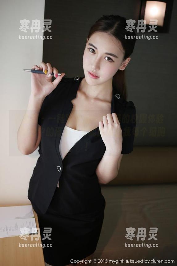 美媛馆-nova李雅 美媛馆 - 一键观看nova李雅的校服体验,图包中的青春气息能陶醉住我每个细胞!