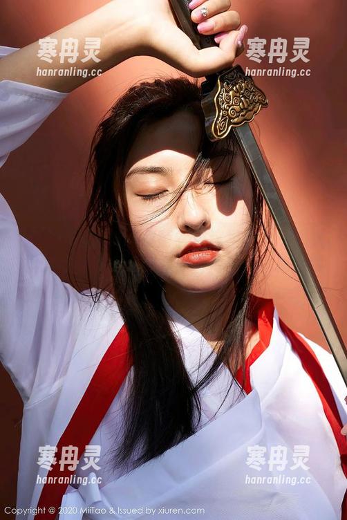 蜜桃社-Cris_卓娅祺 蜜桃社 - 妹妹不卖萌?那这组Cris_卓娅祺的写真真得好好看!图片里有小秘密哦。